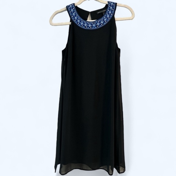 White House Black Market Beaded Detailed Neck Sheer Overlay Halter Dress Size 4 - Picture 1 of 9